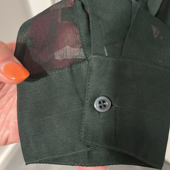 G by Giuliana Printed Ruffle Pocket Button Up - Picture 5 of 6